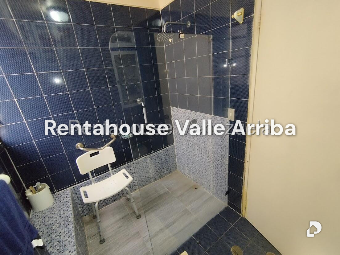 Apartamento en La Florida, Caracas – 16