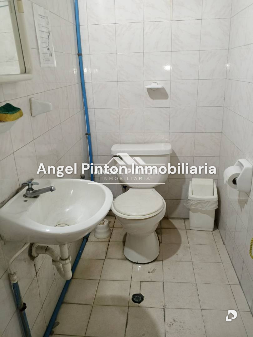 Commercial space in Altagracia, Caracas – 9
