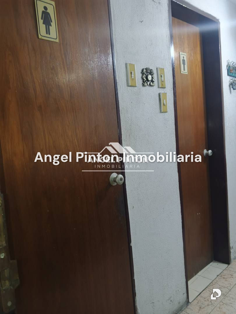 Commercial space in Altagracia, Caracas – 8