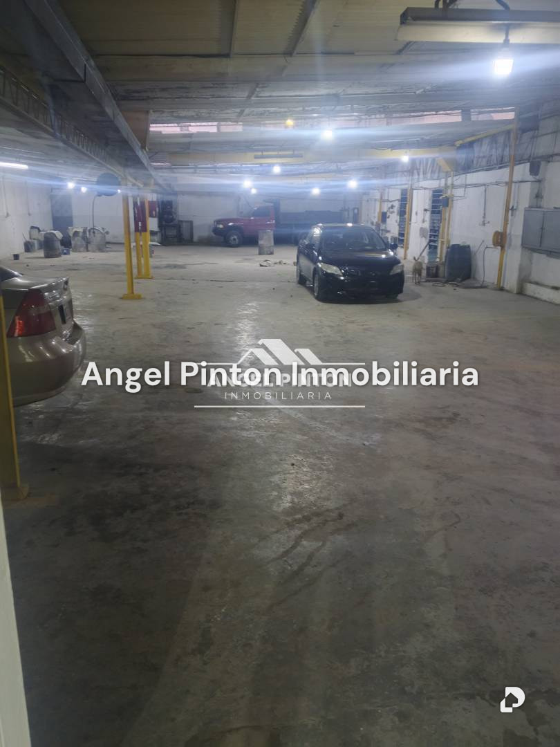 Commercial space in Altagracia, Caracas – 16