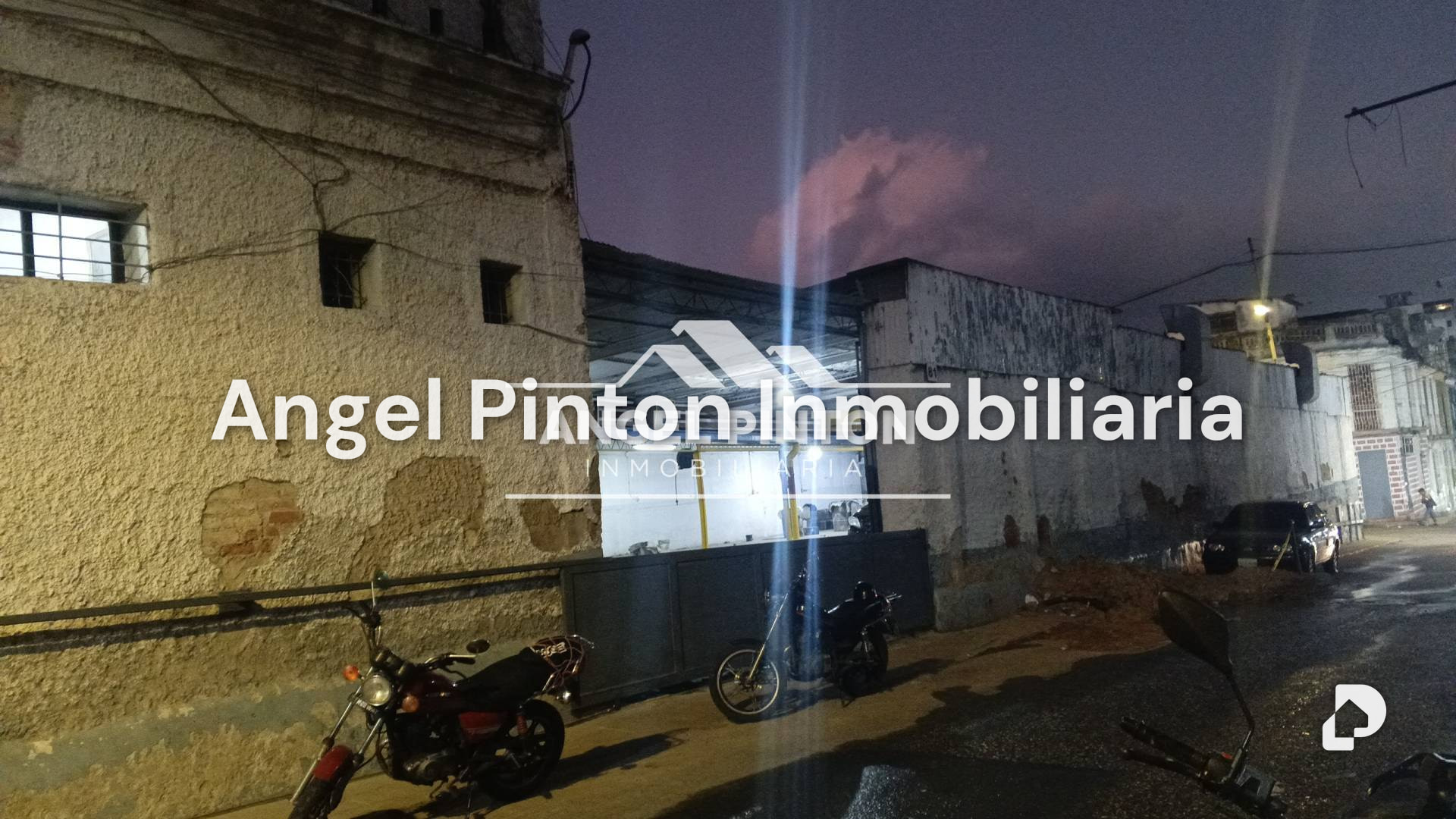 Commercial space in Altagracia, Caracas – 2