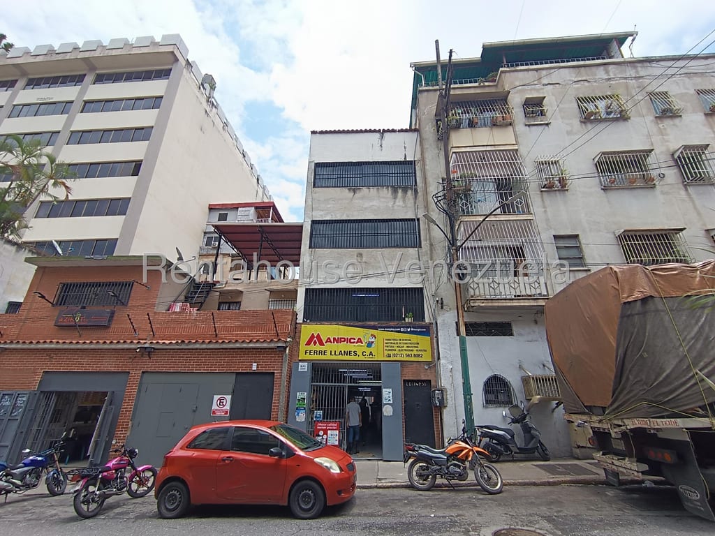 Local comercial en Caracas - 1