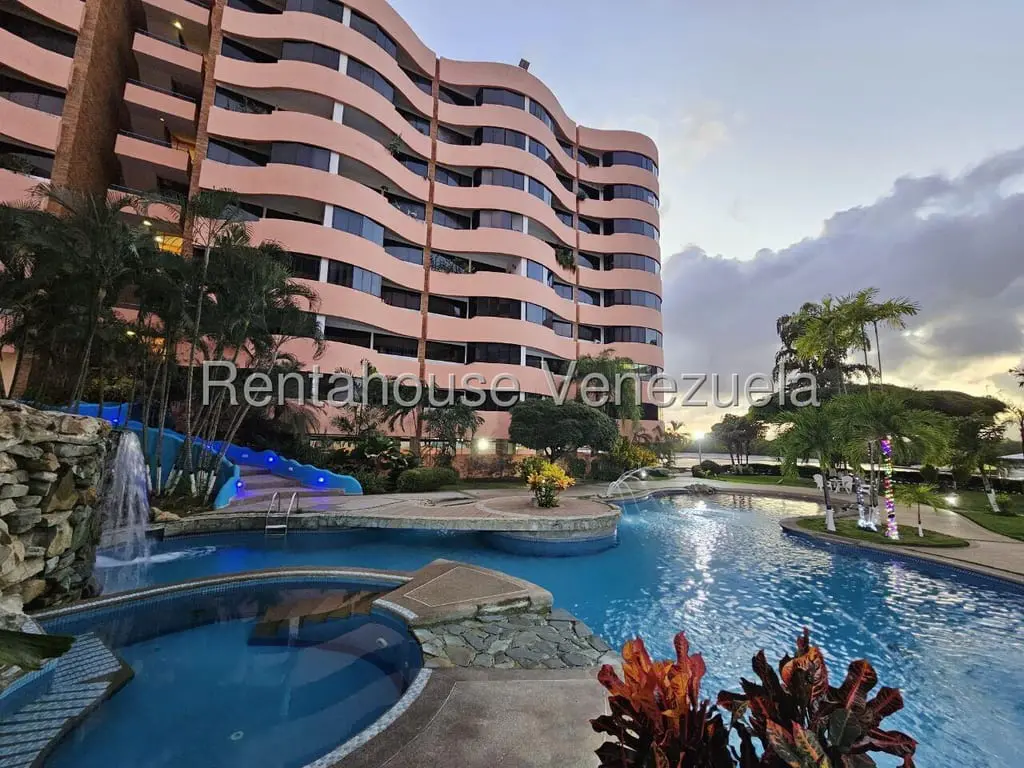 Apartamento en Puerto Encantado, Higuerote - 1