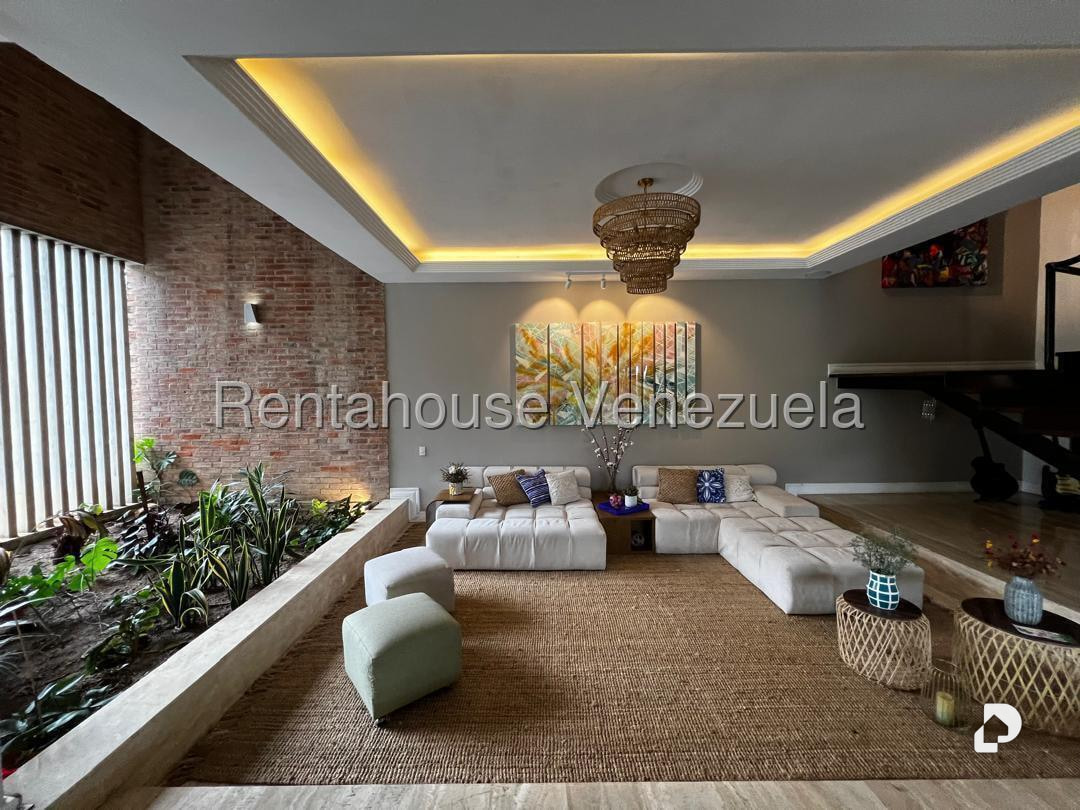 Casa en Loma Linda, Caracas – 8