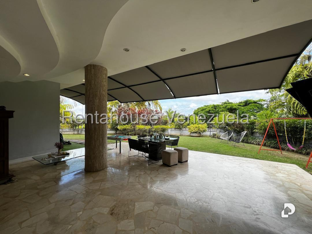 Casa en Loma Linda, Caracas – 12