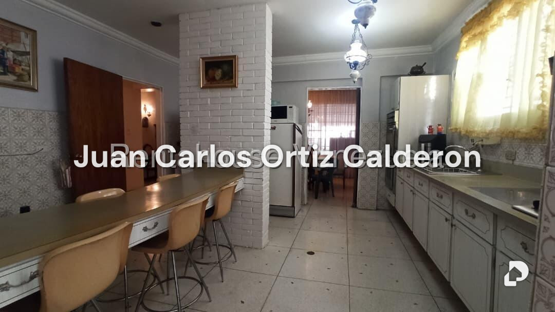 Casa en La Trinidad, Caracas – 11