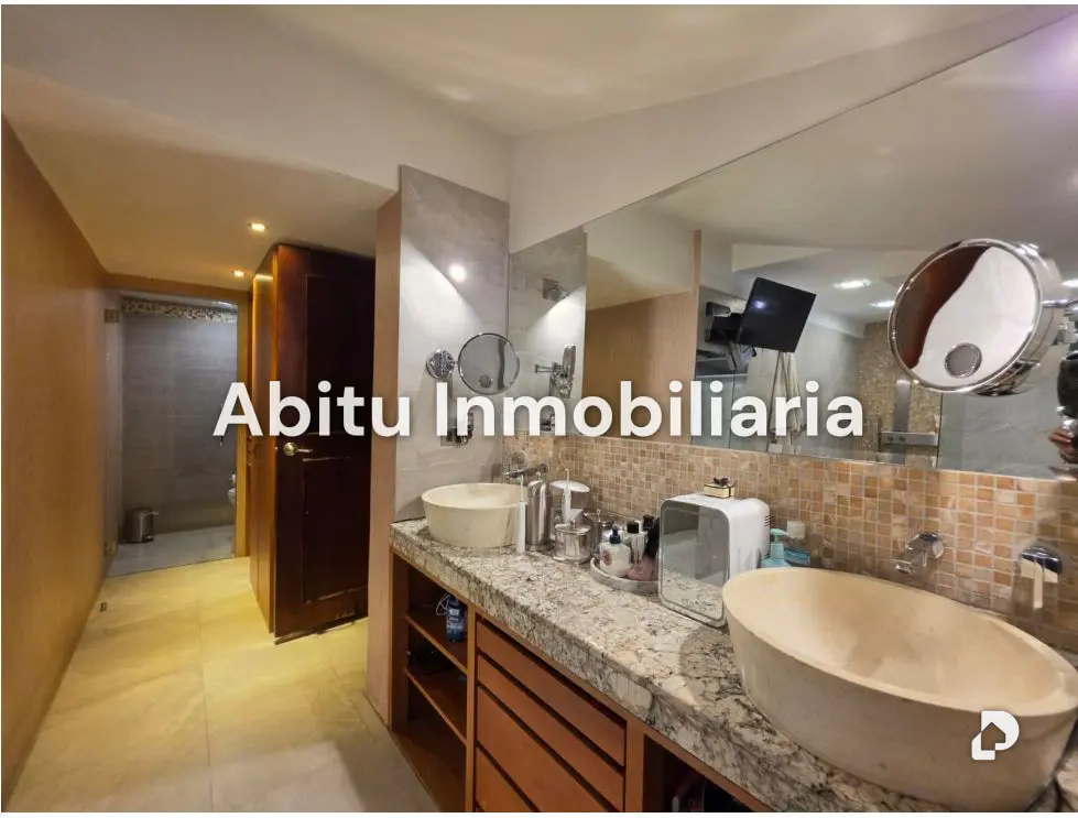 Casa en Macaracuay, Caracas – 25
