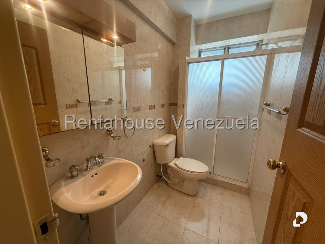 Apartamento en Bello Monte, Caracas – 10