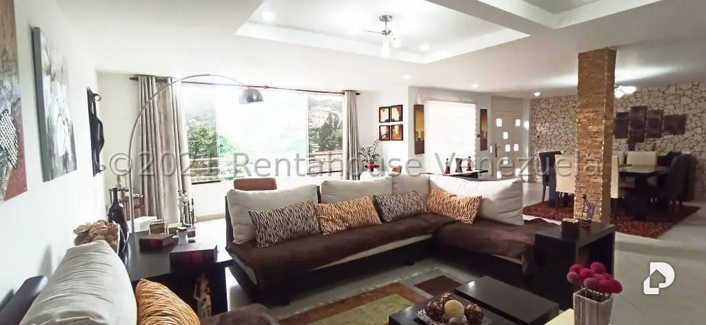 Casa en Oripoto, Caracas – 20