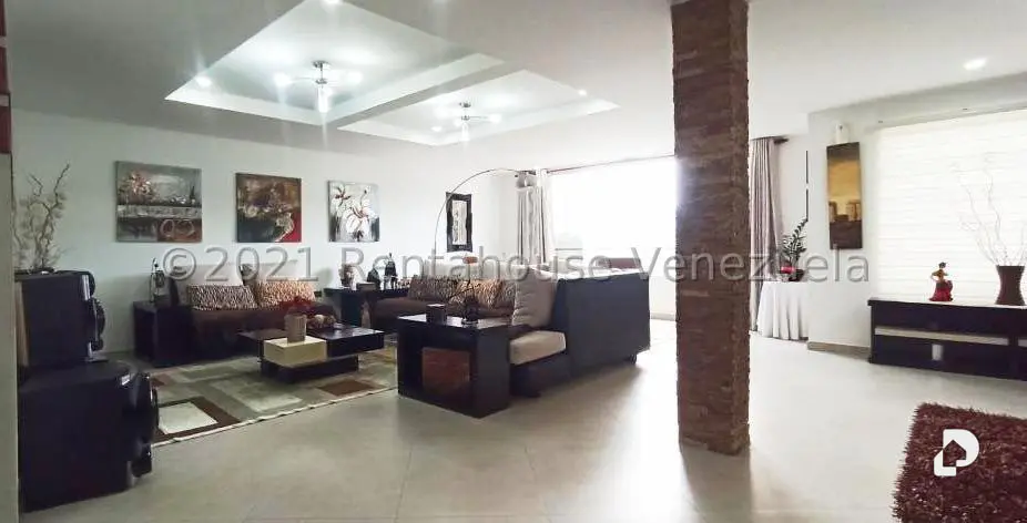 Casa en Oripoto, Caracas – 17