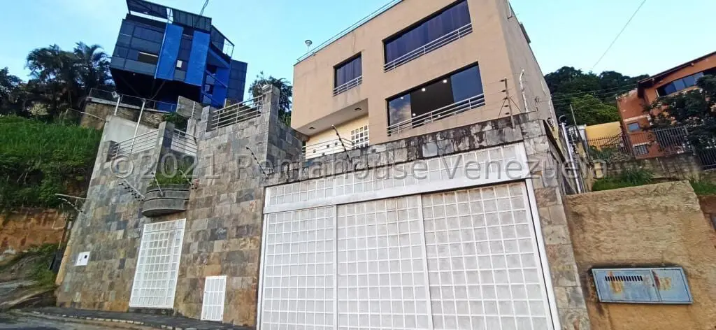 Casa en Oripoto, Caracas - 1