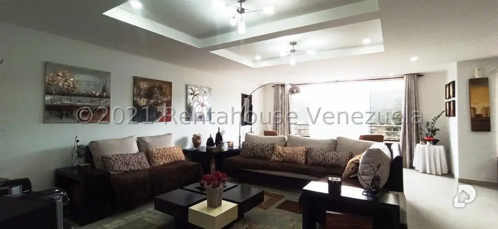 Casa en Oripoto, Caracas – 18