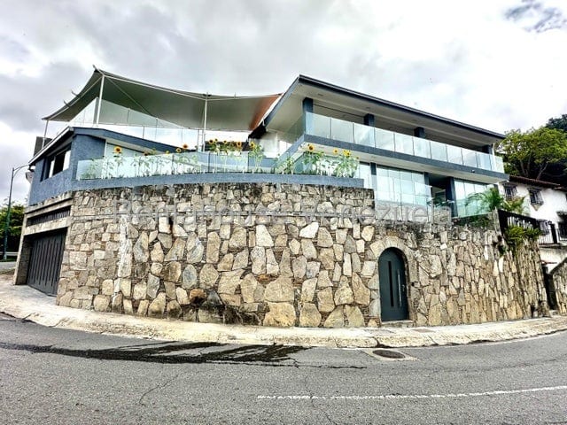 Casa en Lomas De La Trinidad, Caracas - 1