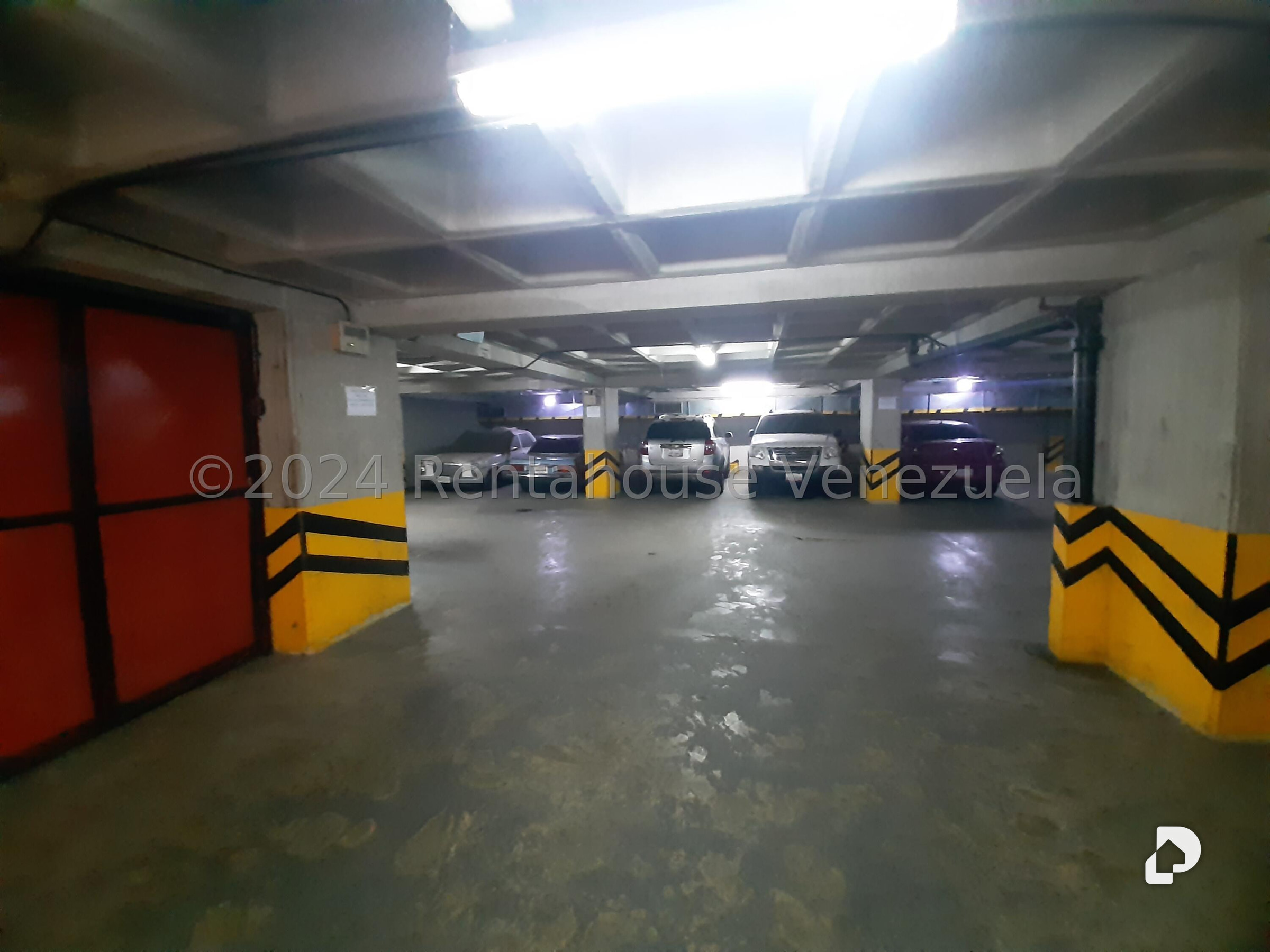 Edificio en Palo Verde, Caracas – 23