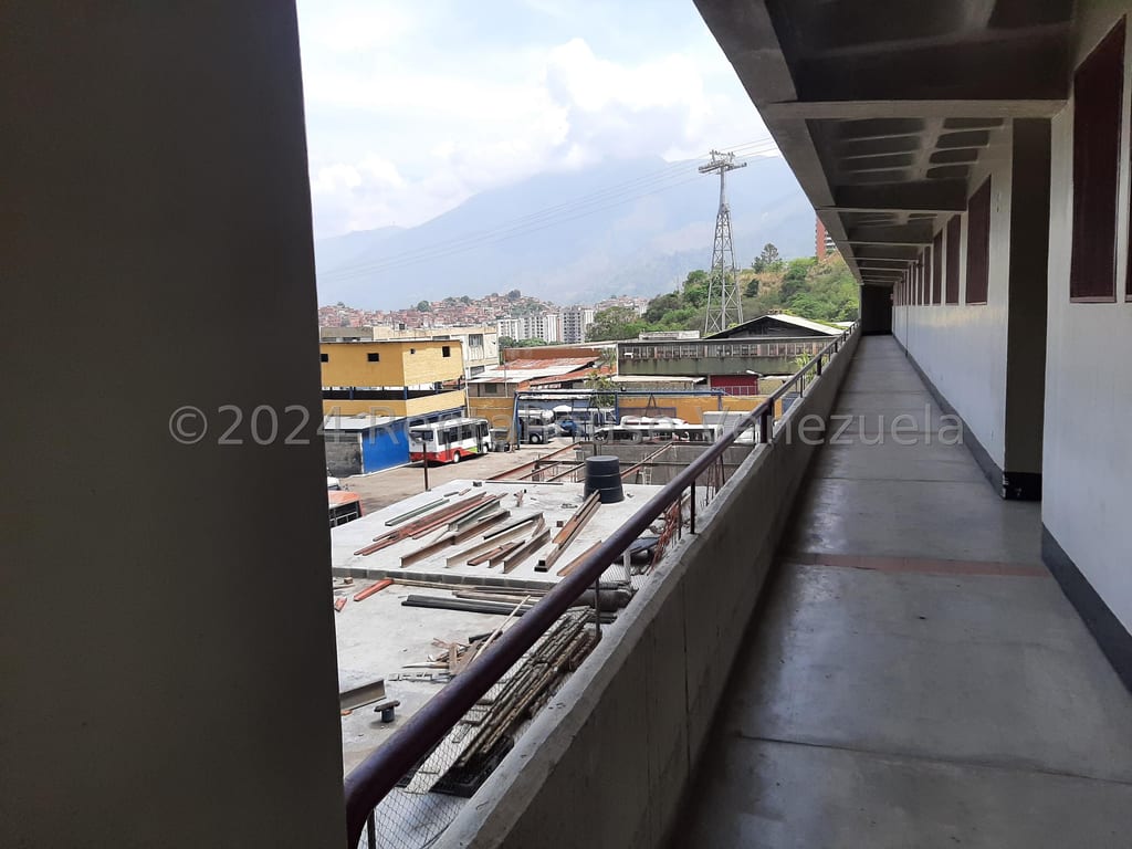 Edificio en Palo Verde, Caracas