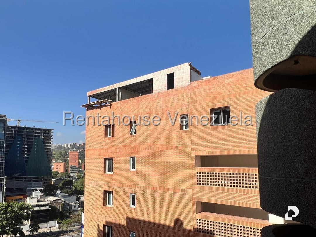 Apartamento en El Rosal, Caracas – 10