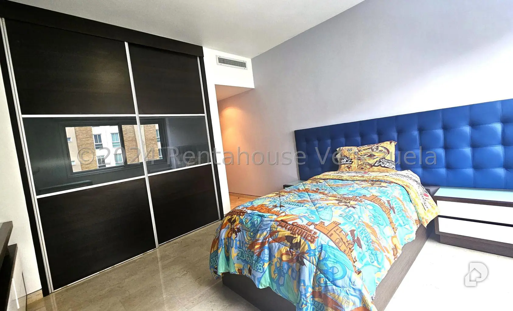 Apartamento en Las Mesetas de Santa Rosa de Lima, Caracas – 19