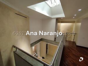 House in Prados del Este, Caracas – 22