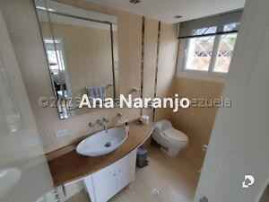 House in Prados del Este, Caracas – 18