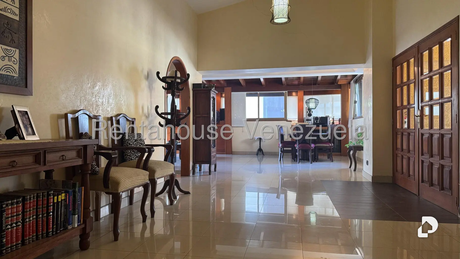 Apartamento en Lomas del Avila, Caracas – 1