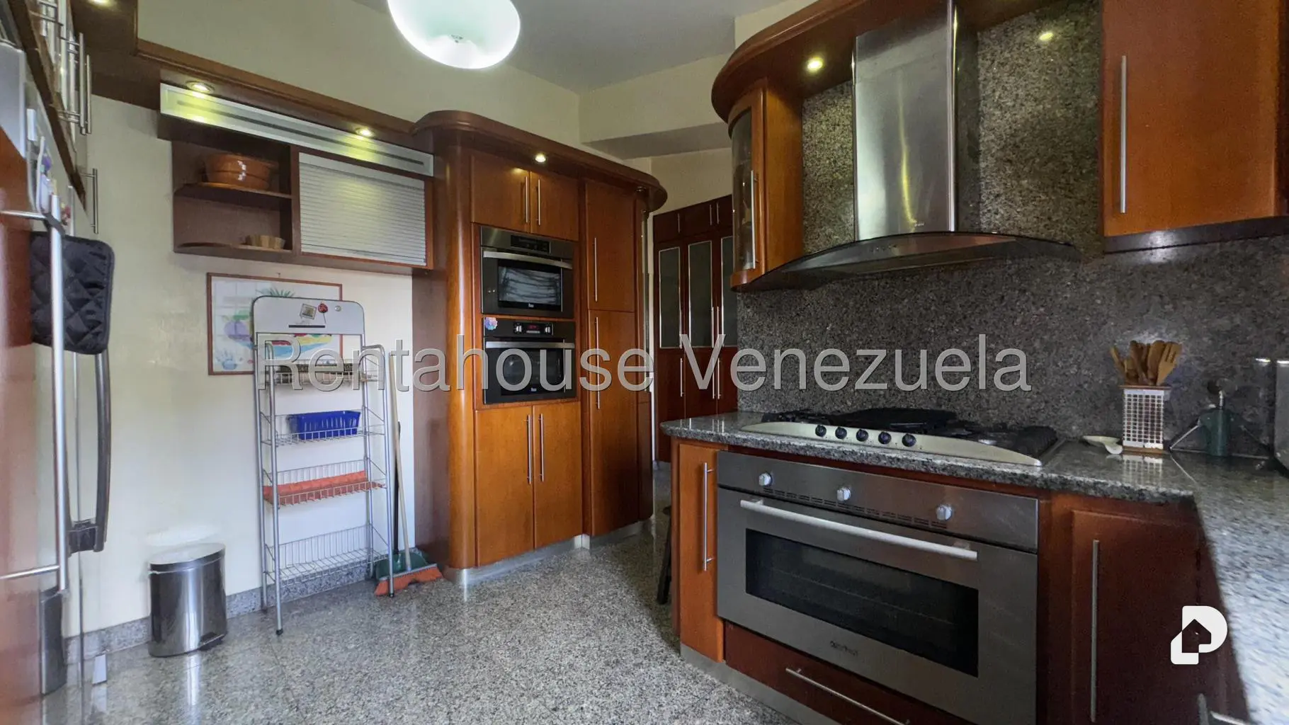 Apartamento en Lomas del Avila, Caracas – 11