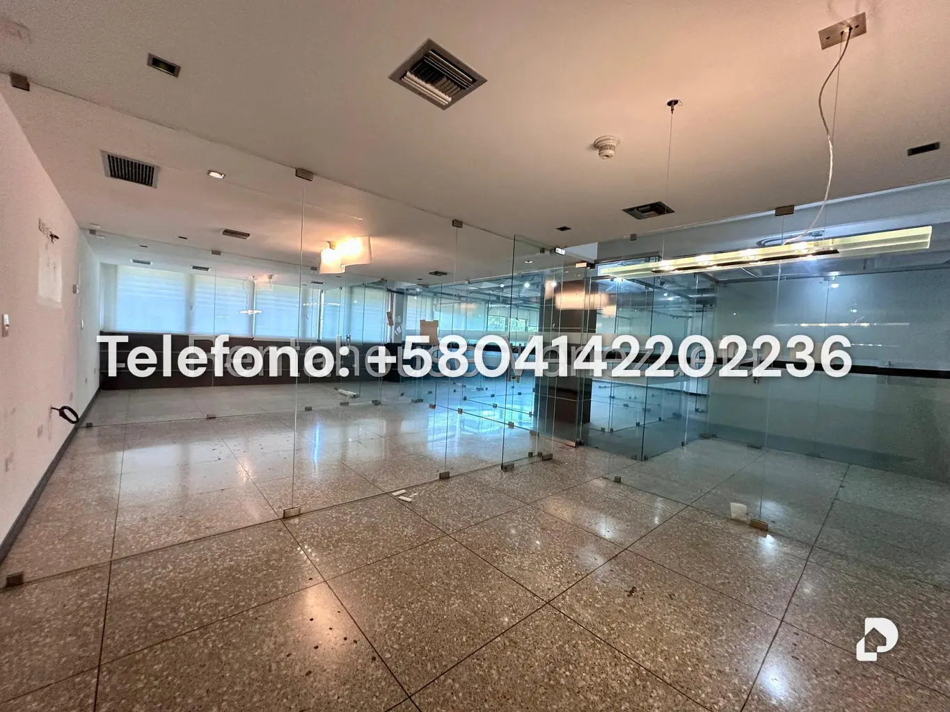 Oficina en La Trinidad, Caracas – 14