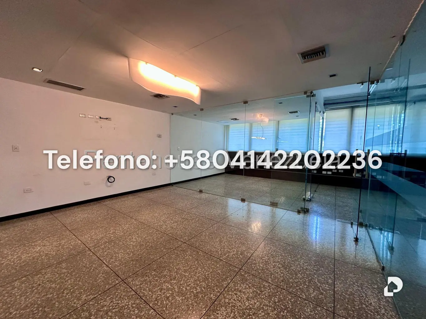 Oficina en La Trinidad, Caracas – 16