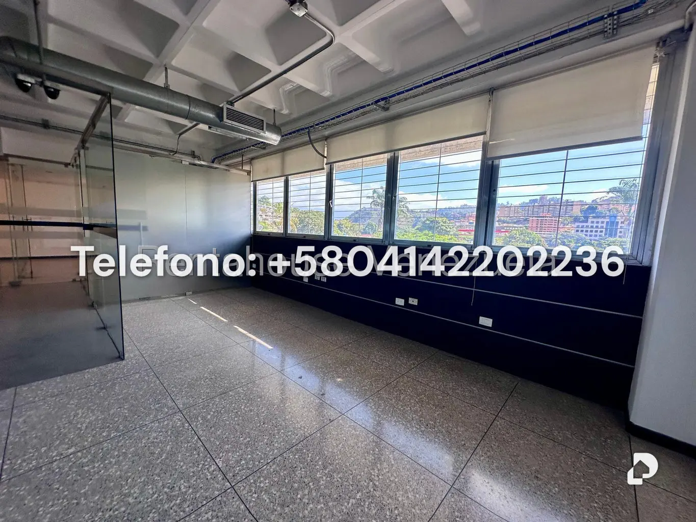 Oficina en La Trinidad, Caracas – 15