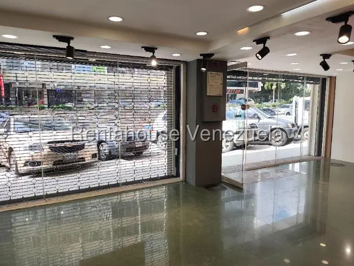 Commercial space in Altamira, Caracas - 1