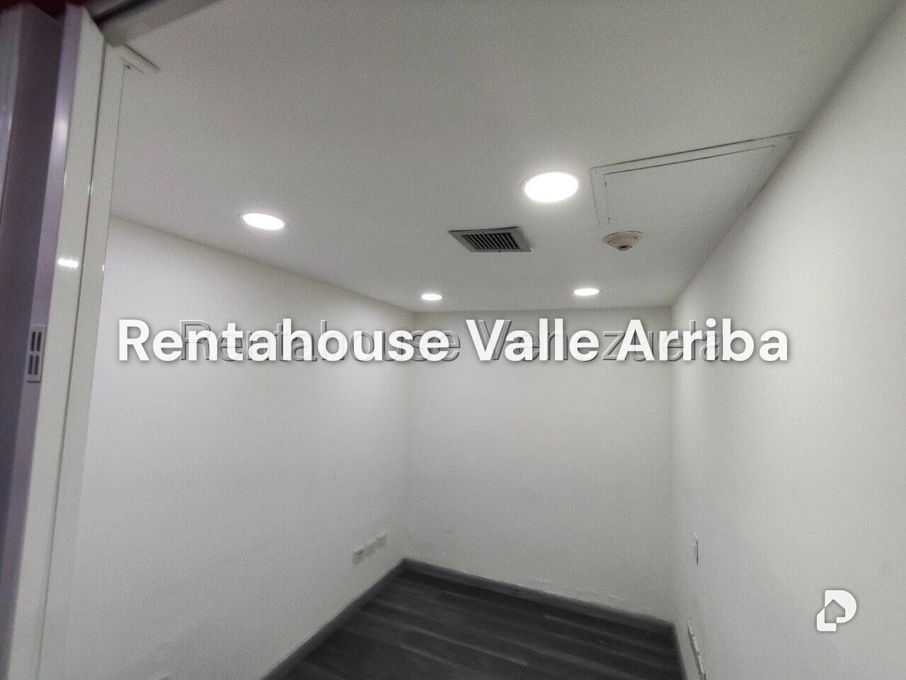 Local comercial en Altamira, Caracas – 12