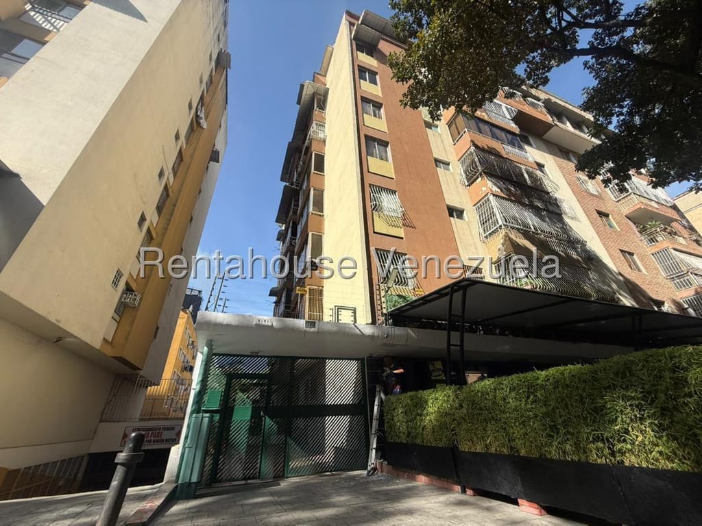 Apartment in Bello Monte, Caracas - 1