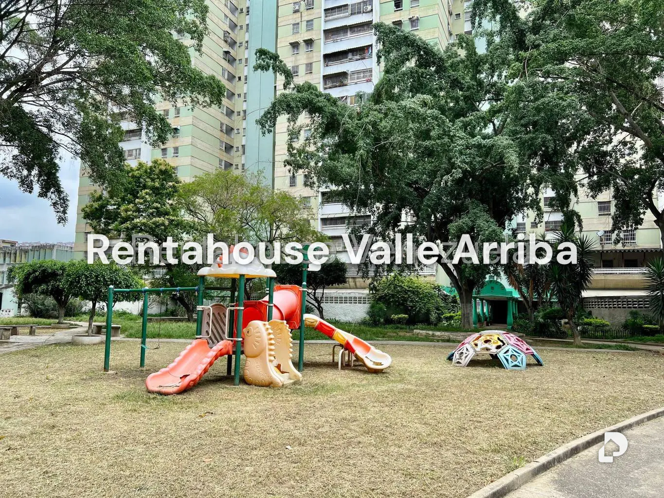 Apartamento en El Paraíso, Caracas – 26