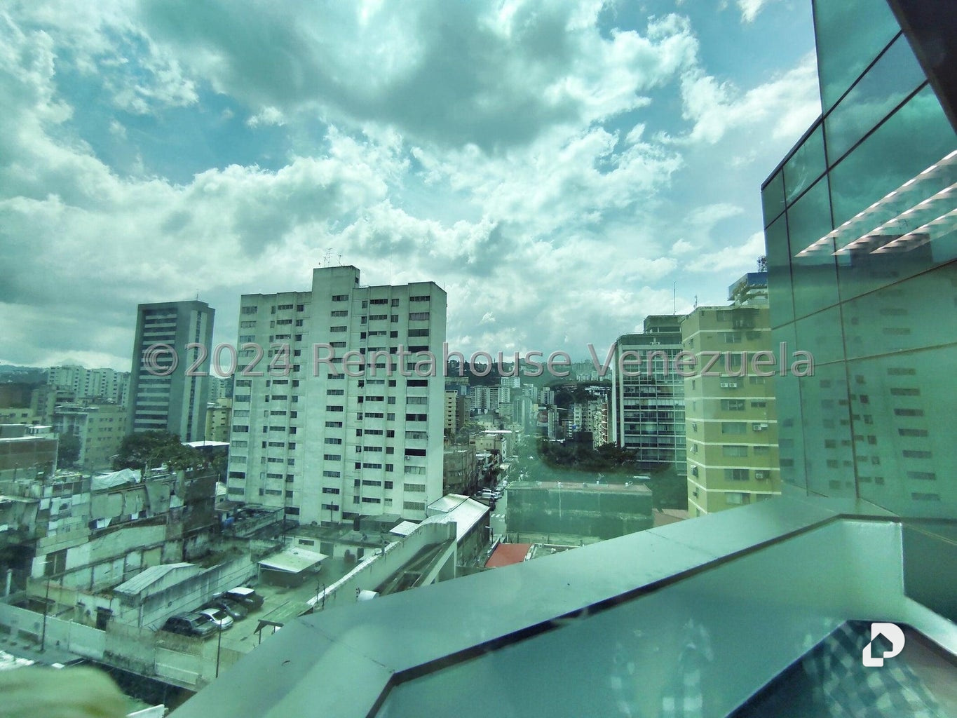 Oficina en Sabana Grande, Caracas – 6