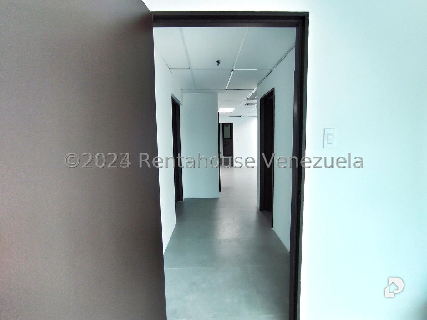 Oficina en Sabana Grande, Caracas – 14