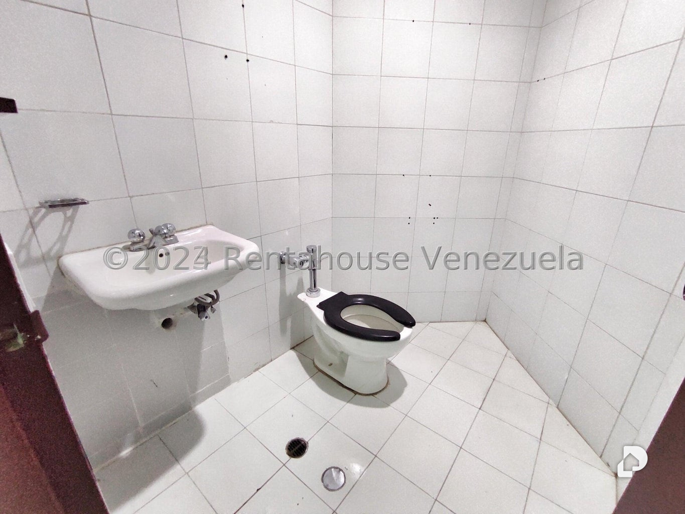 Oficina en Sabana Grande, Caracas – 13