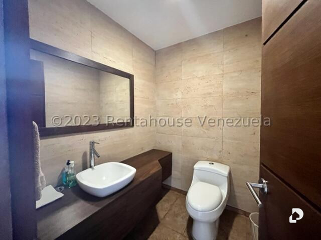Casa en Monte Elena, Caracas – 18