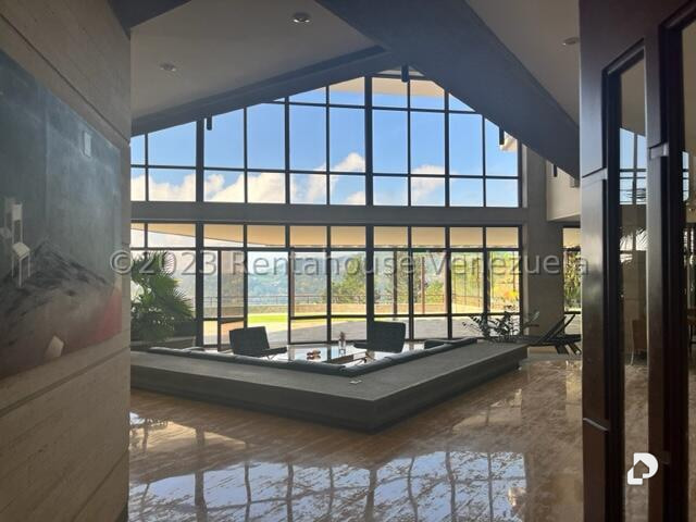 Casa en Monte Elena, Caracas – 11