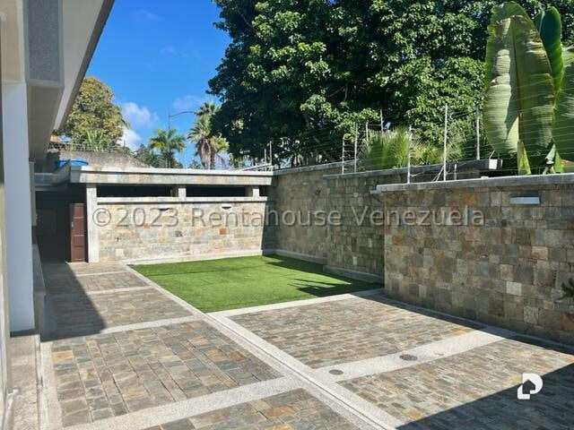 Casa en Monte Elena, Caracas – 26