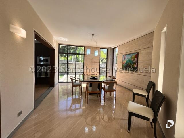 Casa en Monte Elena, Caracas – 12