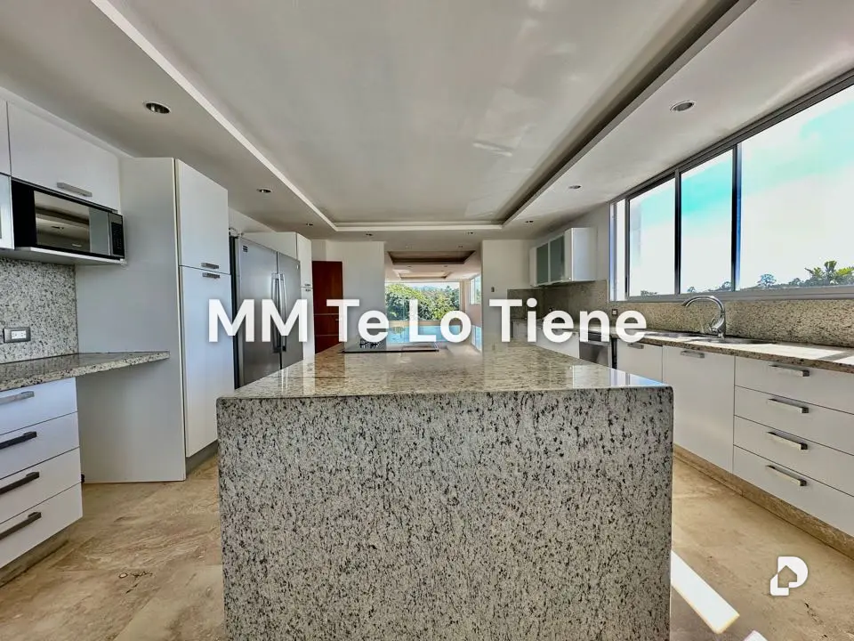 House in La Lagunita, Caracas – 6