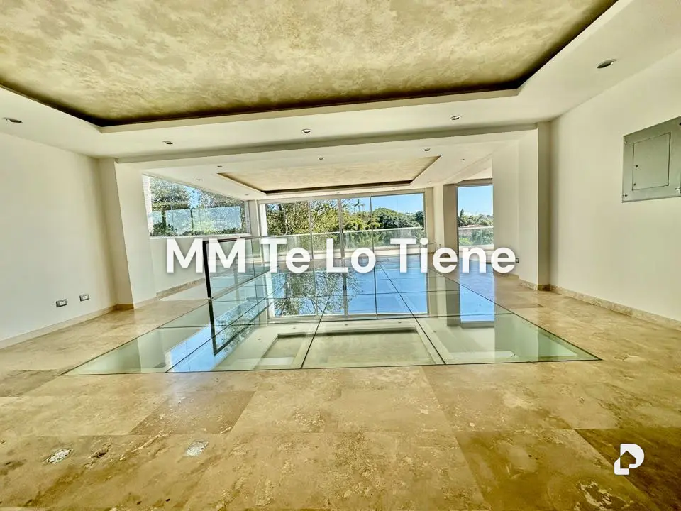House in La Lagunita, Caracas – 14