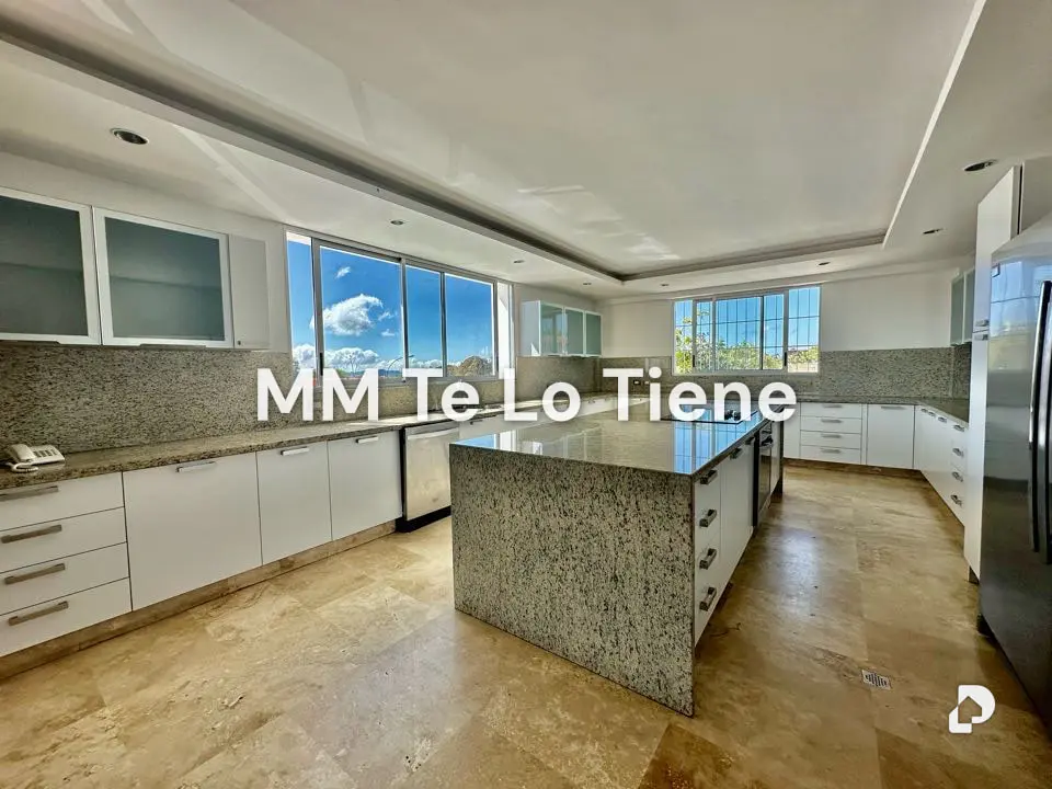 House in La Lagunita, Caracas – 10