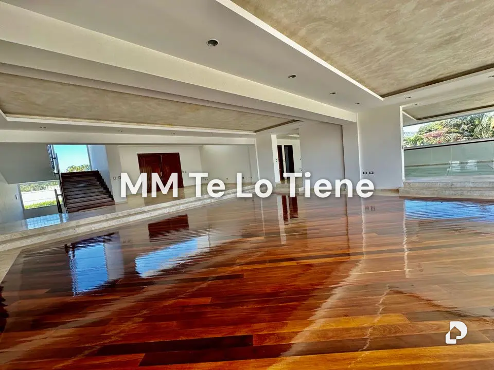 House in La Lagunita, Caracas – 2