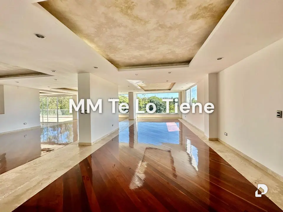 House in La Lagunita, Caracas – 9