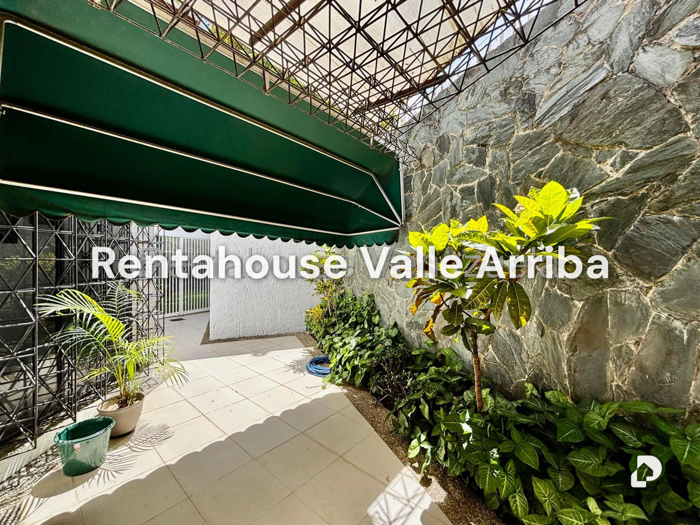 House in Colinas del Tamanaco, Caracas – 11