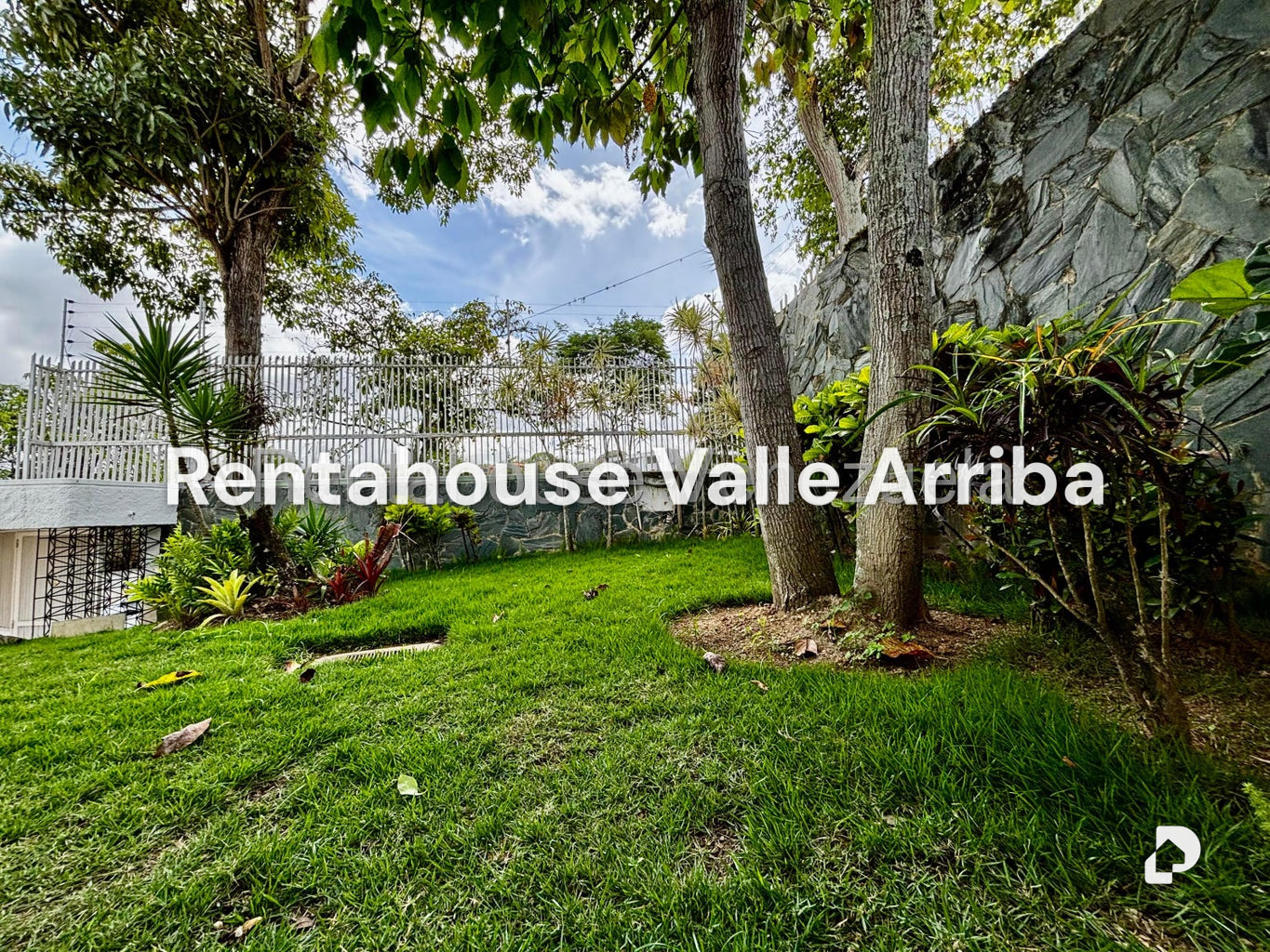 House in Colinas del Tamanaco, Caracas – 12