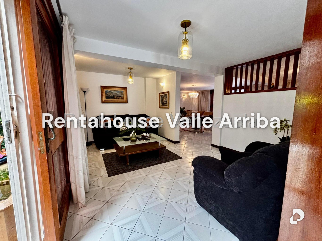 House in Colinas del Tamanaco, Caracas – 18