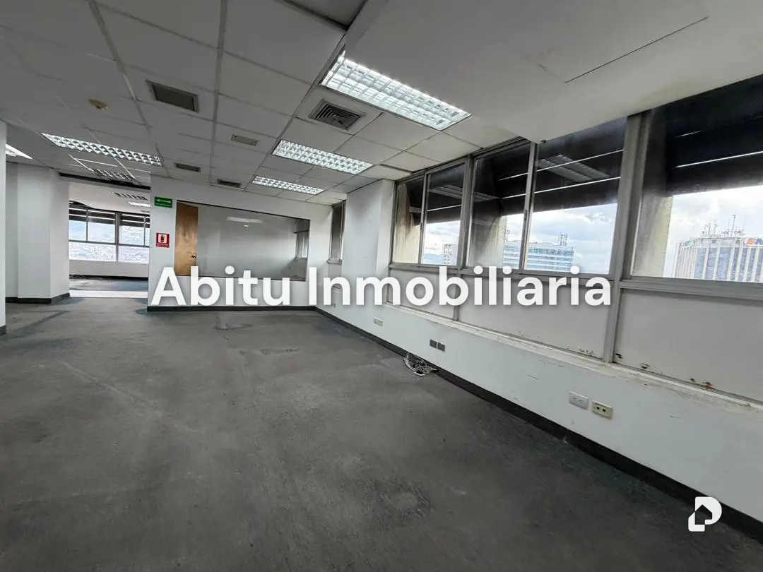 Oficina en Altamira, Caracas – 6