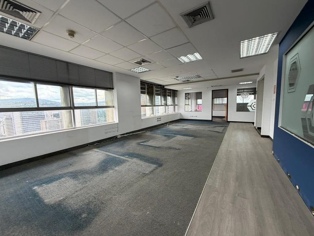Oficina en Altamira, Caracas - 1