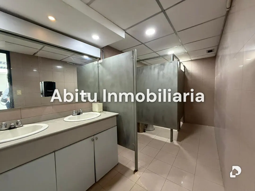 Oficina en Altamira, Caracas – 14